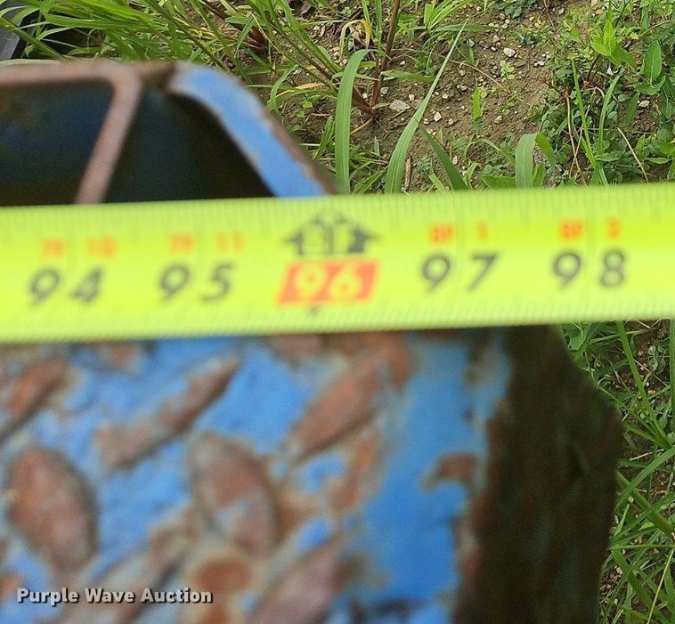 image for item OJ9795 2005 Ford F550 XL flatbed truck