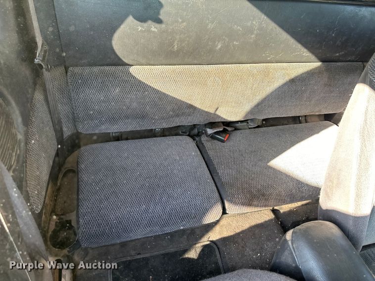 image for item OM9604 1998 Dodge Dakota Sport Club Cab pickup truck