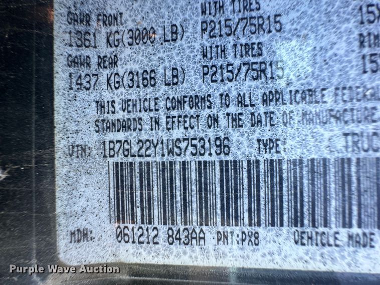 image for item OM9604 1998 Dodge Dakota Sport Club Cab pickup truck