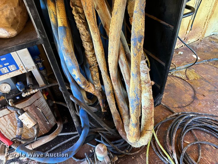 image for item OM9606 2021 Forest River spray foam trailer