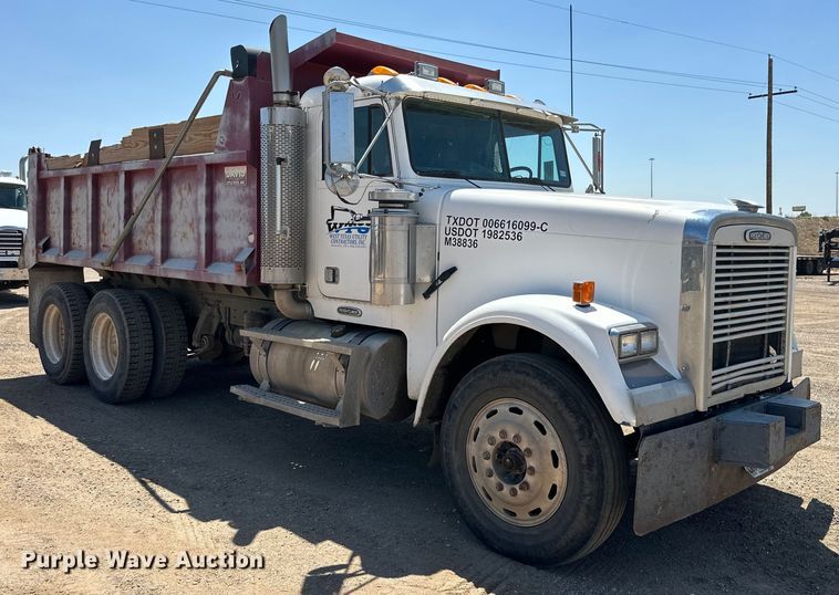 image for item DG4469 1999 Freightliner  FLD dump truck