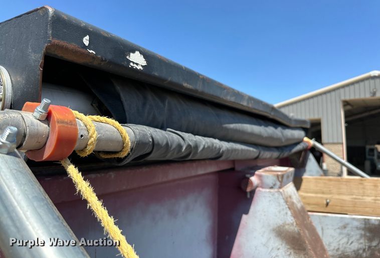 image for item DG4469 1999 Freightliner  FLD dump truck