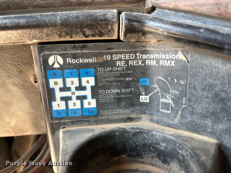 image for item DG4469 1999 Freightliner  FLD dump truck