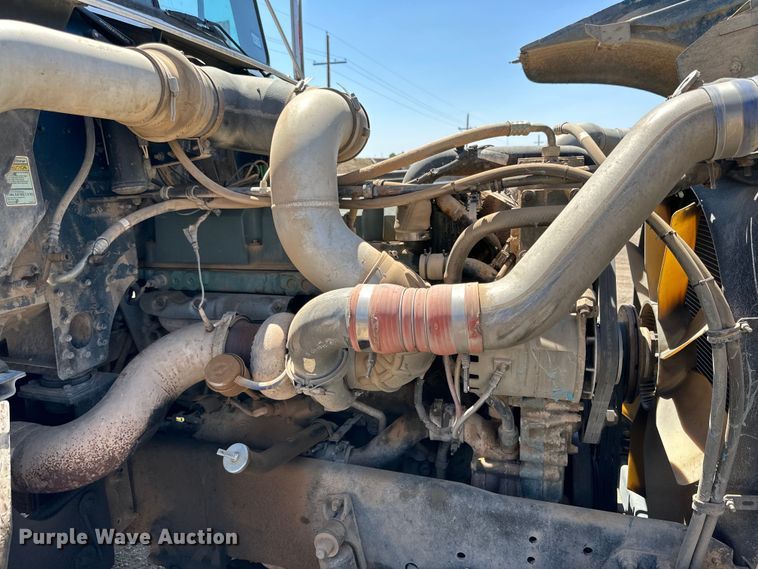 image for item DG4469 1999 Freightliner  FLD dump truck