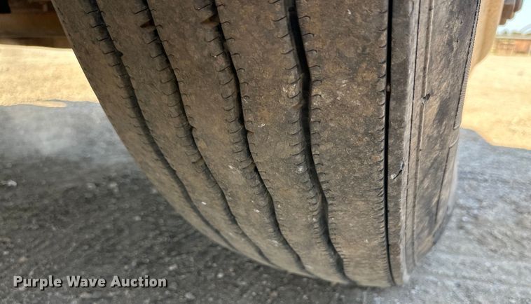 image for item DG4469 1999 Freightliner  FLD dump truck