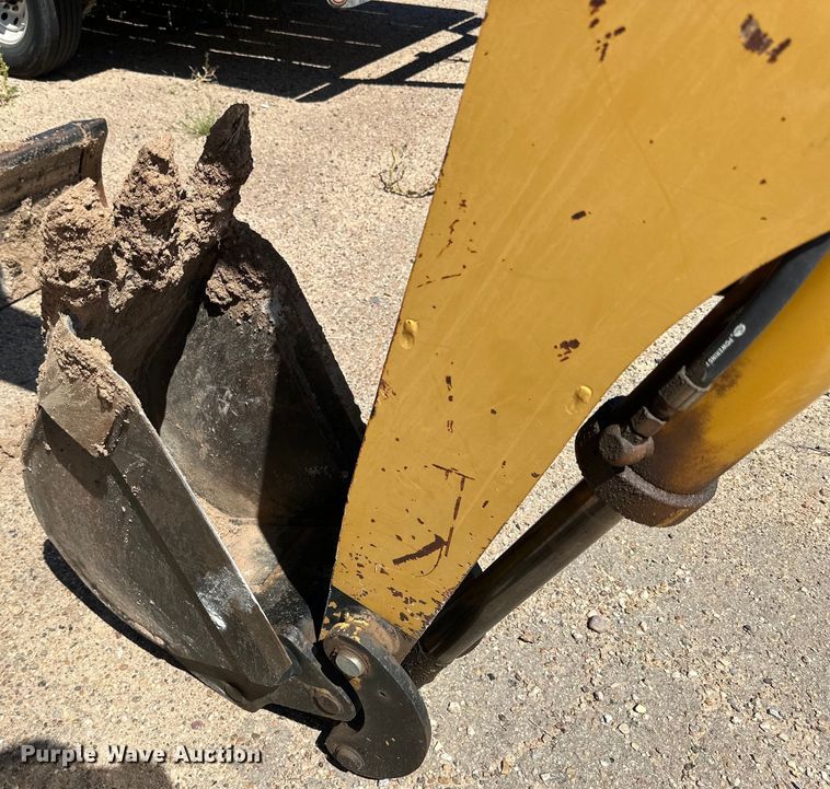 image for item DK6664 2009 Vermeer RTX750 trencher