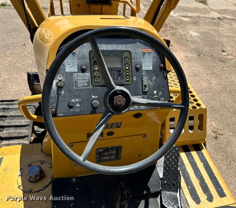 image for item DK6664 2009 Vermeer RTX750 trencher