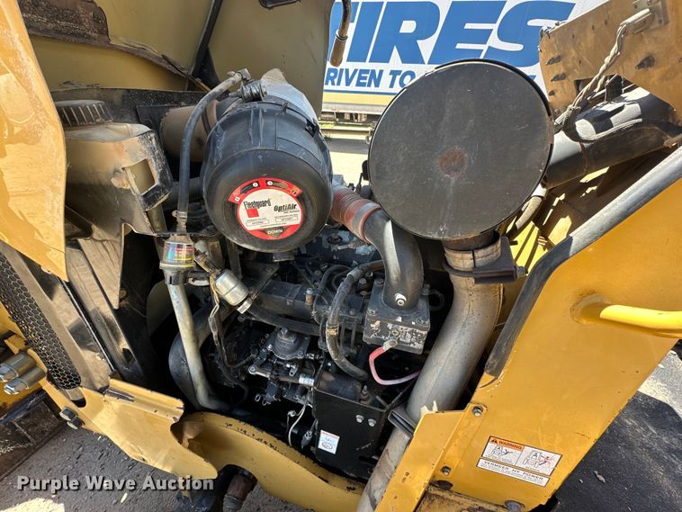 image for item DK6664 2009 Vermeer RTX750 trencher