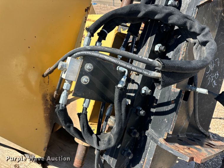 image for item DK6664 2009 Vermeer RTX750 trencher