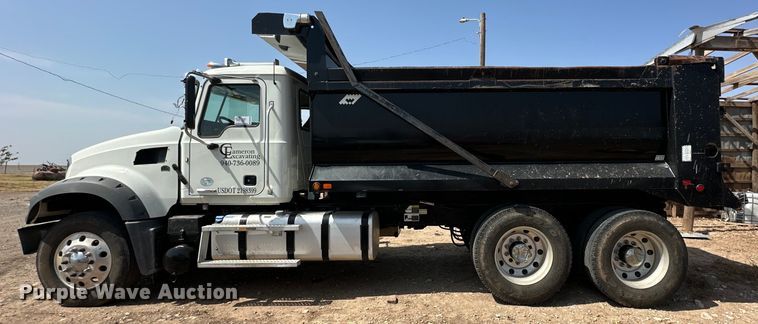 image for item DK6729 2020 Mack Granite dump truck