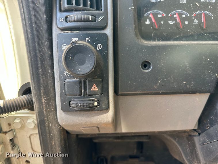 image for item DK6729 2020 Mack Granite dump truck