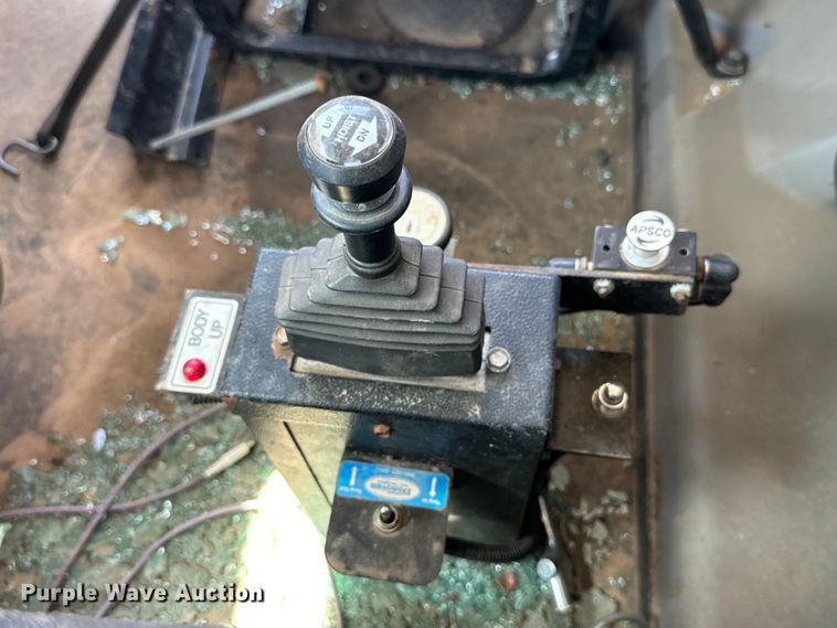 image for item DK6729 2020 Mack Granite dump truck