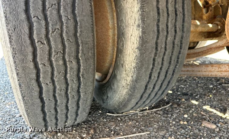 image for item DK6735 1999 Equipment trailer