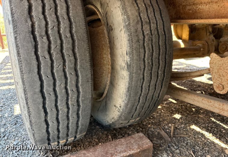 image for item DK6735 1999 Equipment trailer