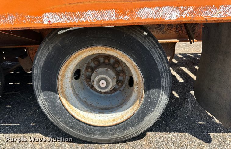 image for item DK6735 1999 Equipment trailer