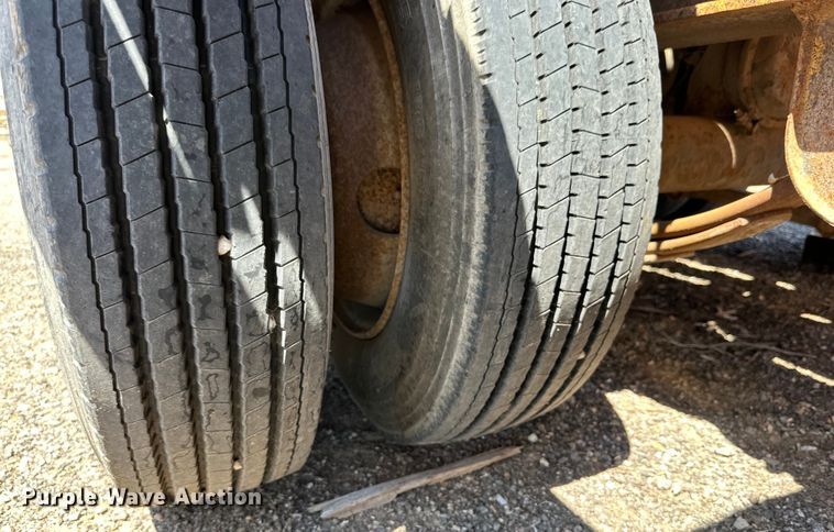 image for item DK6735 1999 Equipment trailer