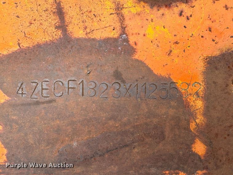 image for item DK6735 1999 Equipment trailer