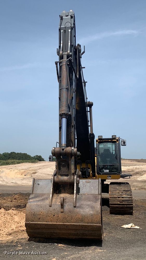 image for item DM1743 2015 John Deere 470G LC excavator