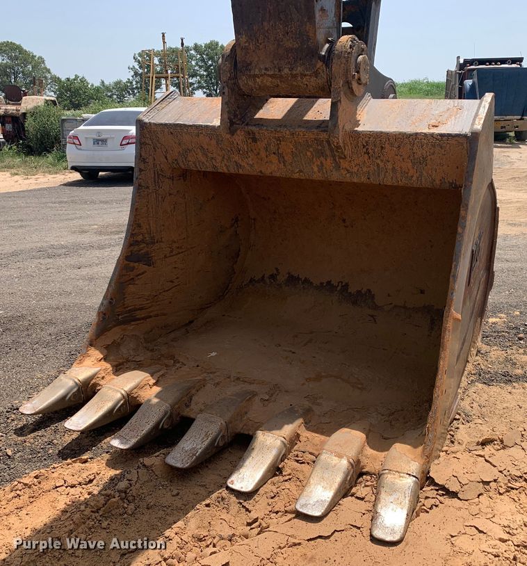 image for item DM1743 2015 John Deere 470G LC excavator