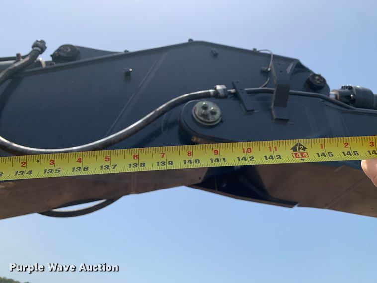 image for item DM1743 2015 John Deere 470G LC excavator