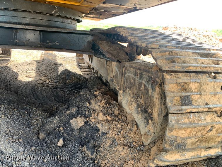 image for item DM1743 2015 John Deere 470G LC excavator