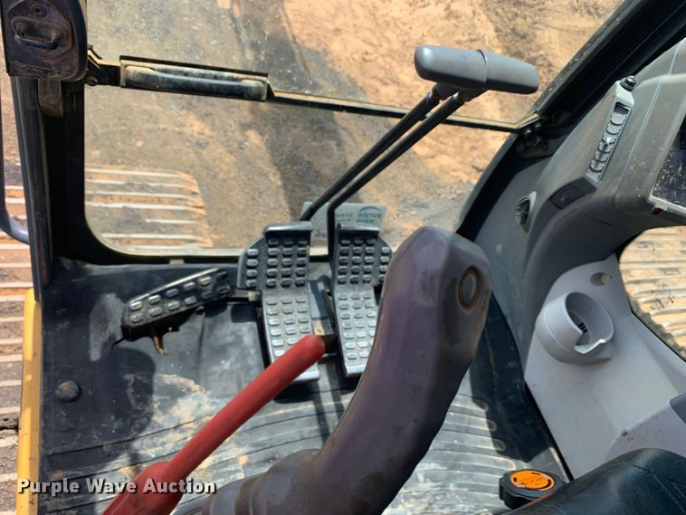 image for item DM1743 2015 John Deere 470G LC excavator