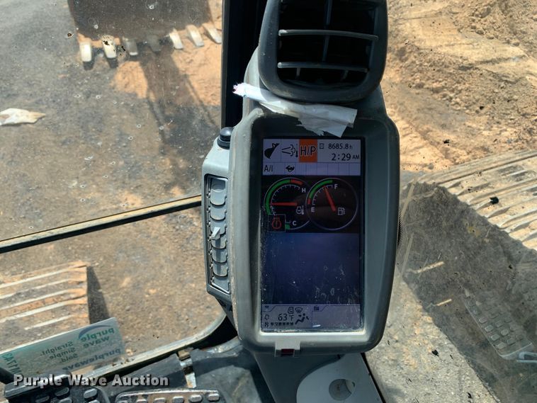 image for item DM1743 2015 John Deere 470G LC excavator