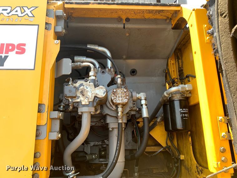 image for item DM1743 2015 John Deere 470G LC excavator