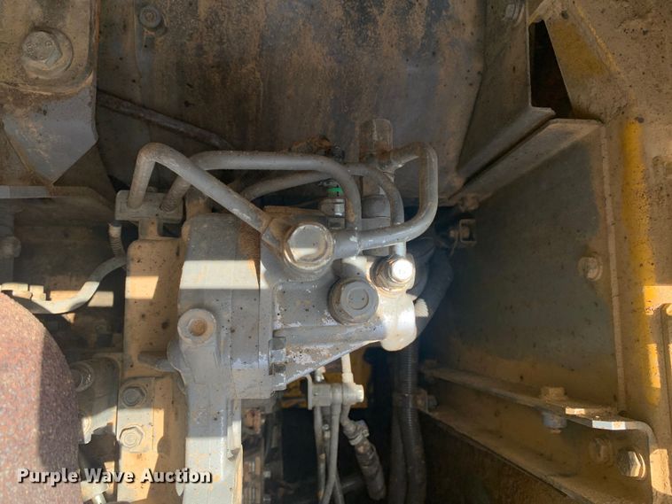 image for item DM1743 2015 John Deere 470G LC excavator