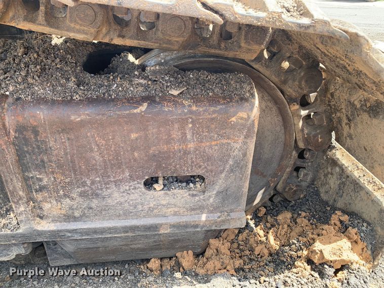 image for item DM1743 2015 John Deere 470G LC excavator