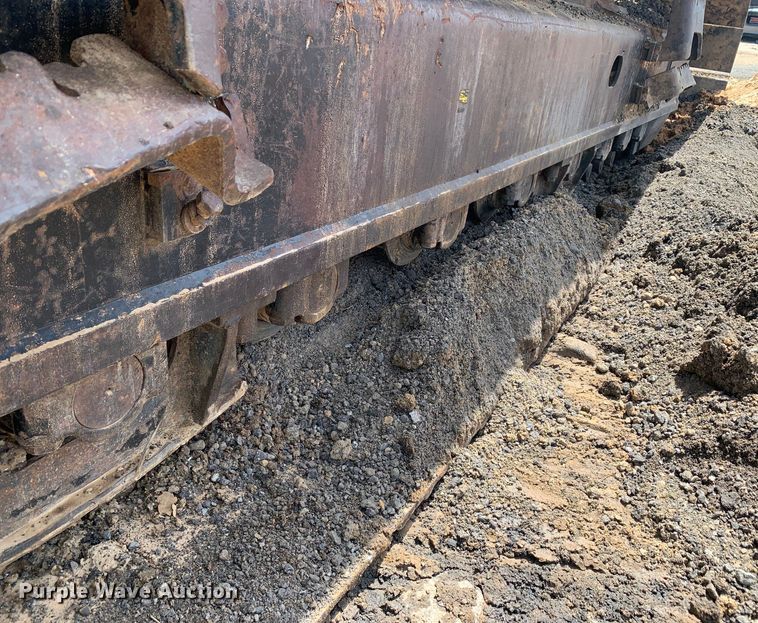 image for item DM1743 2015 John Deere 470G LC excavator