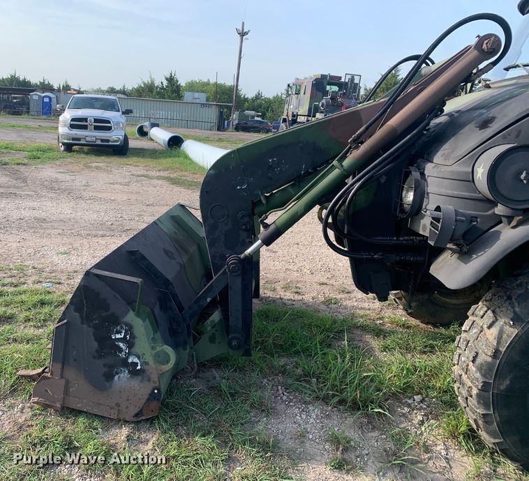 image for item DM1747 1988 Freightliner  Unimog FLU419 emplacement excavator