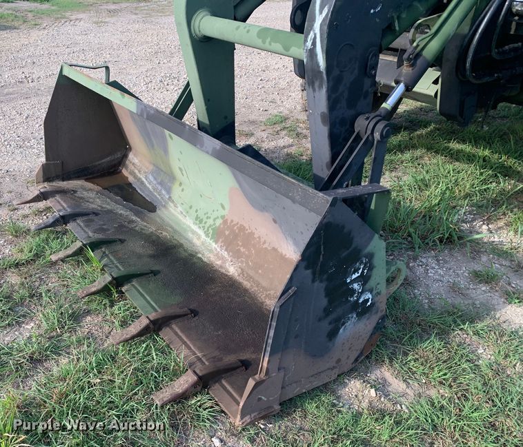 image for item DM1747 1988 Freightliner  Unimog FLU419 emplacement excavator