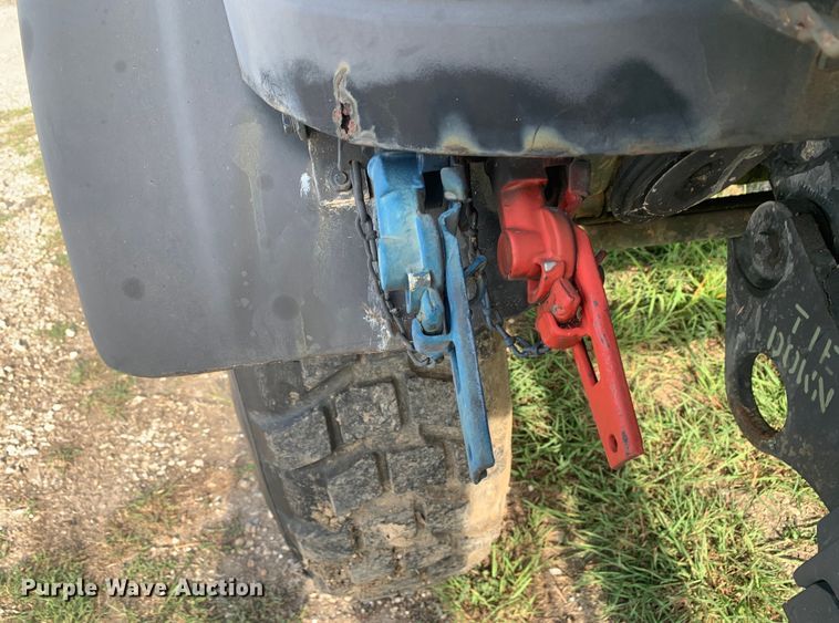 image for item DM1747 1988 Freightliner  Unimog FLU419 emplacement excavator