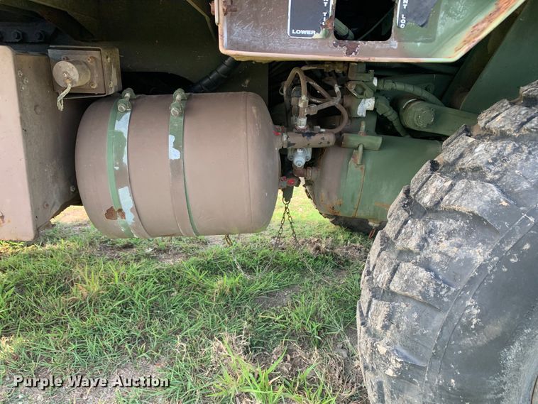 image for item DM1747 1988 Freightliner  Unimog FLU419 emplacement excavator