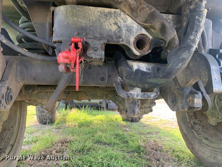 image for item DM1747 1988 Freightliner  Unimog FLU419 emplacement excavator