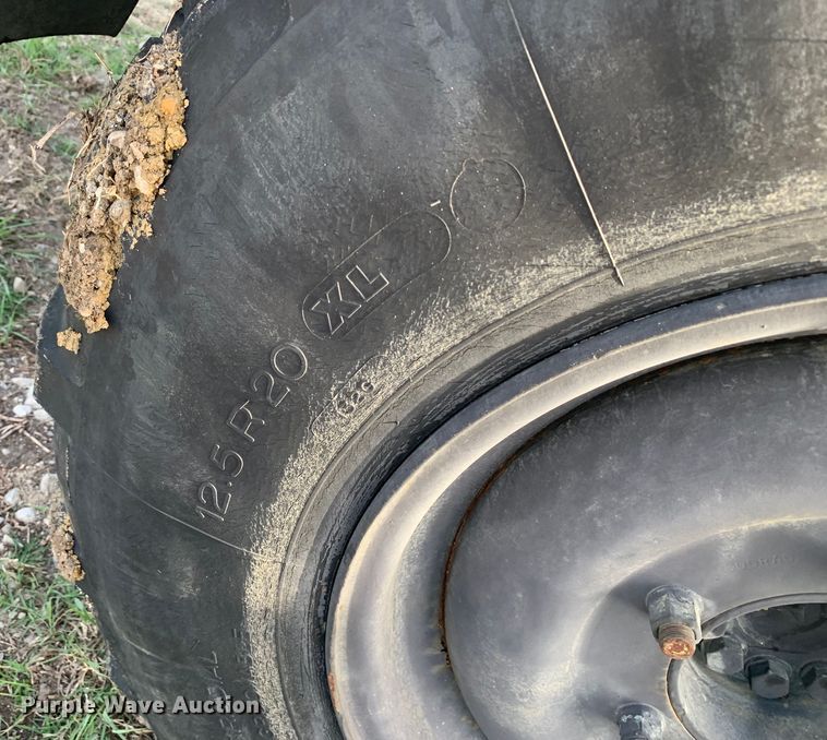 image for item DM1747 1988 Freightliner  Unimog FLU419 emplacement excavator