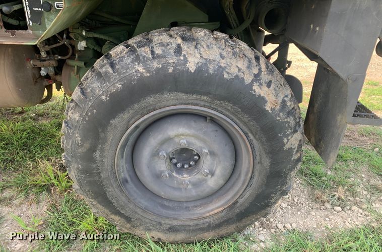 image for item DM1747 1988 Freightliner  Unimog FLU419 emplacement excavator