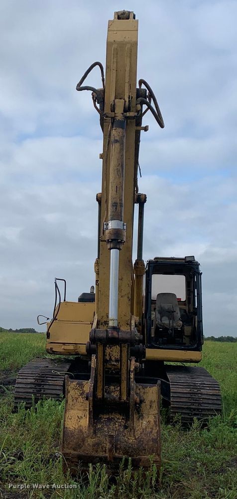 image for item DM7955 1994 Caterpillar 325L excavator