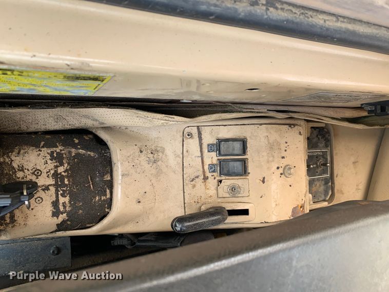 image for item DM7955 1994 Caterpillar 325L excavator