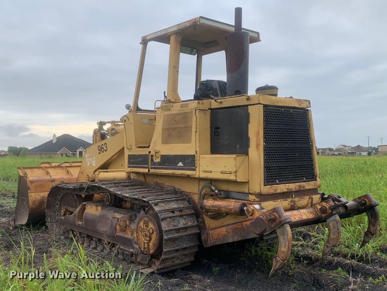image for item DM7956 1987 Caterpillar 963 loader