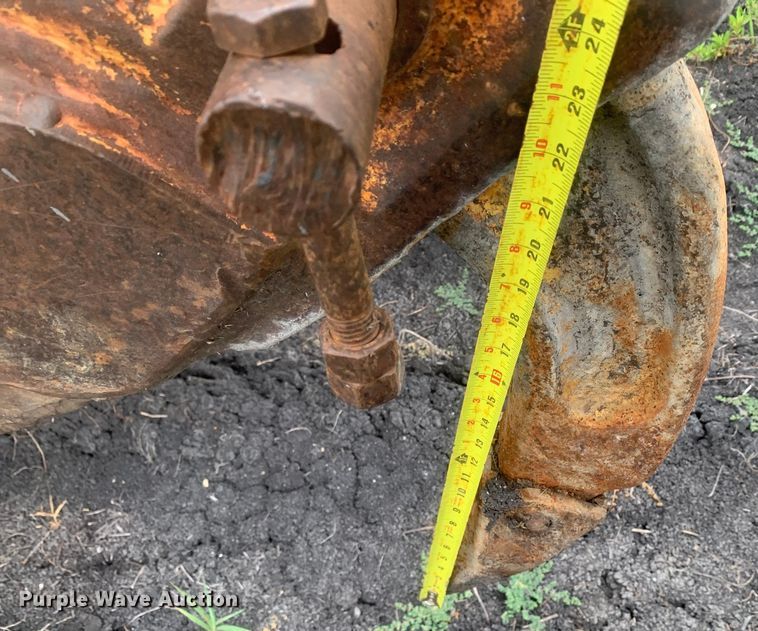 image for item DM7956 1987 Caterpillar 963 loader