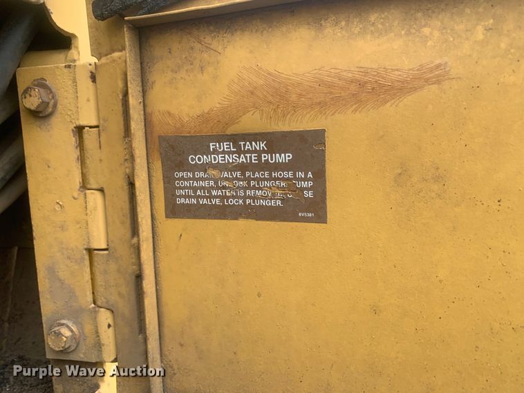 image for item DM7956 1987 Caterpillar 963 loader