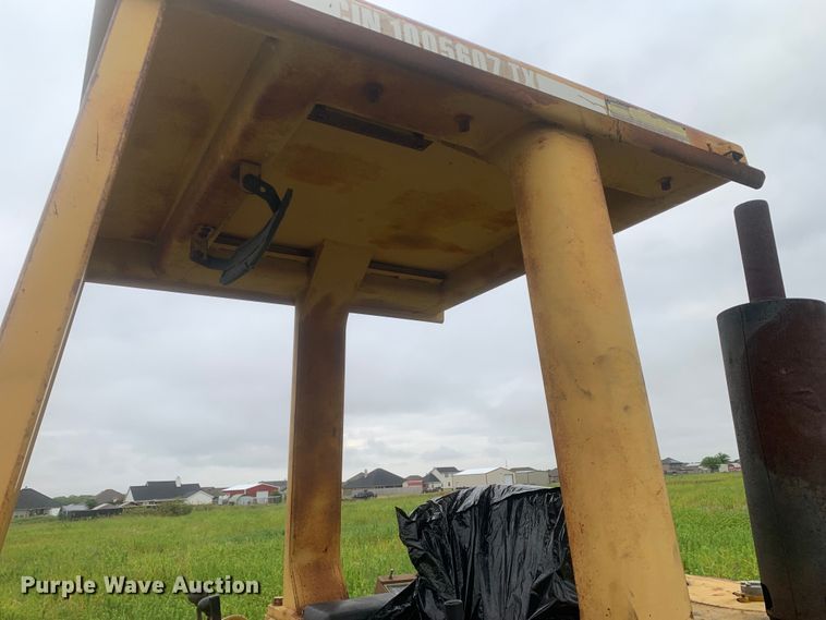 image for item DM7956 1987 Caterpillar 963 loader