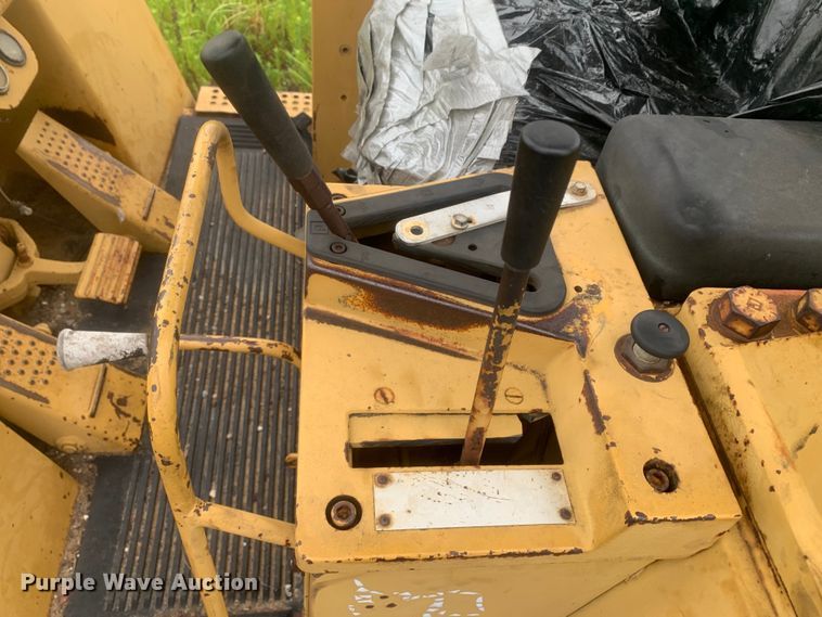 image for item DM7956 1987 Caterpillar 963 loader
