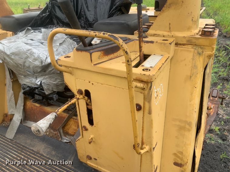 image for item DM7956 1987 Caterpillar 963 loader