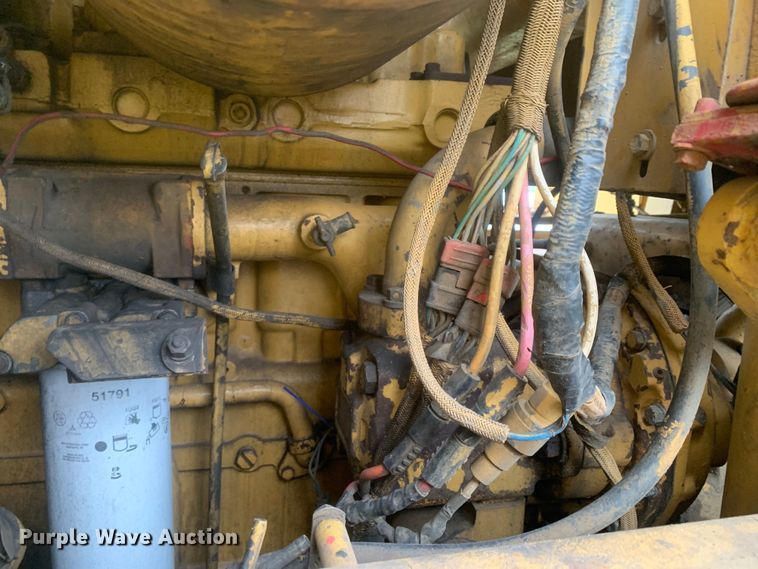 image for item DM7956 1987 Caterpillar 963 loader