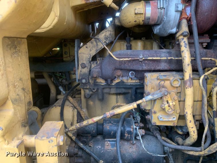image for item DM7956 1987 Caterpillar 963 loader