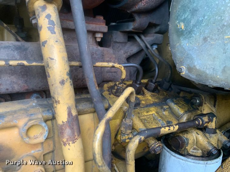 image for item DM7956 1987 Caterpillar 963 loader