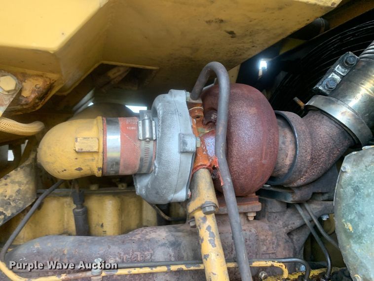 image for item DM7956 1987 Caterpillar 963 loader